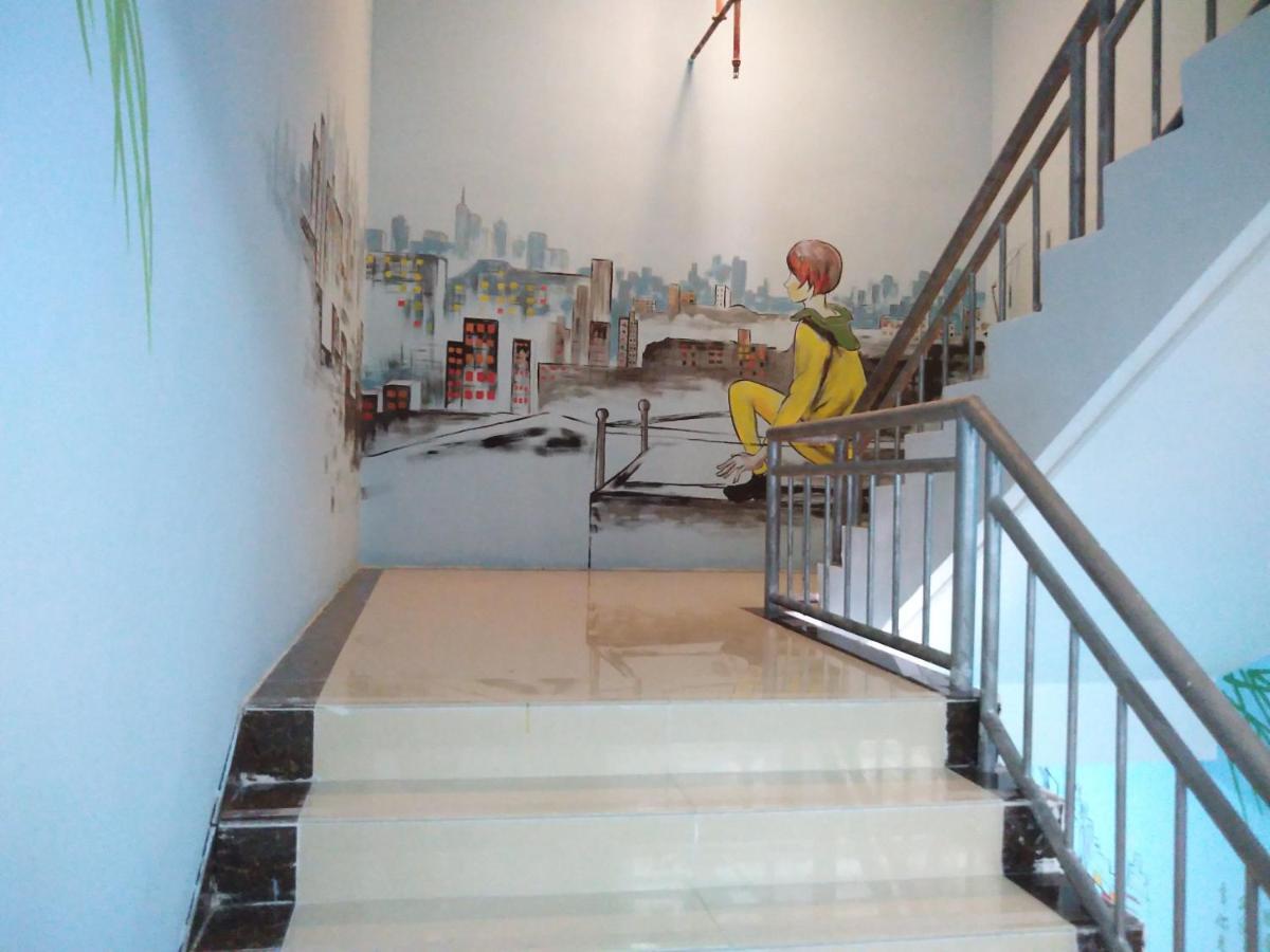 The Olive Tree Capsule Hostel Shenzhen Exterior foto