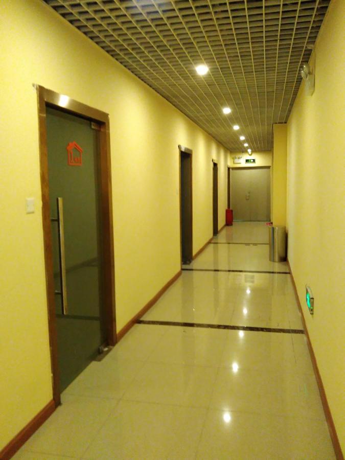 The Olive Tree Capsule Hostel Shenzhen Exterior foto